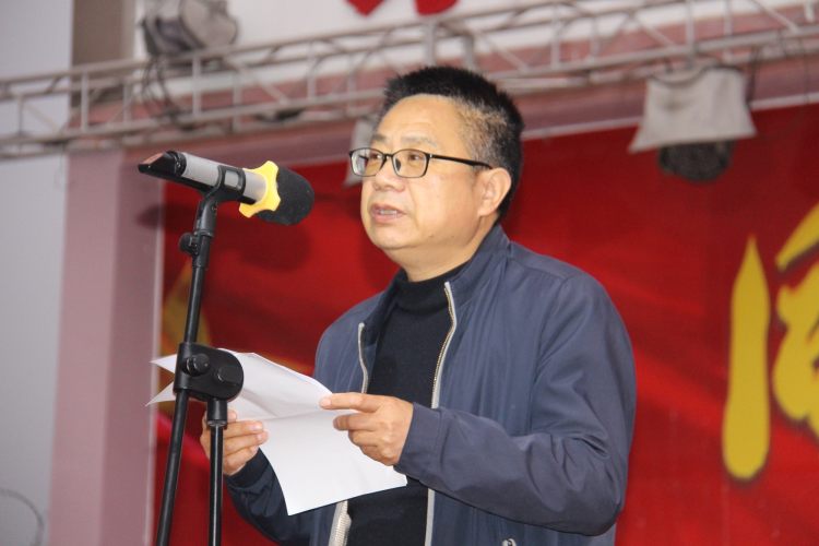 校党委书记杨昌文讲思政课(2)