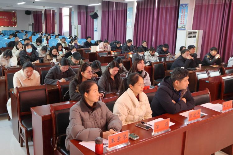 调整大小 13大赛现场